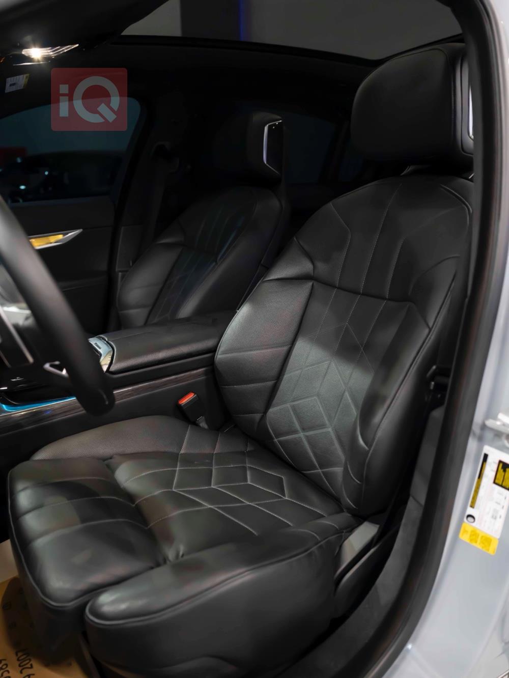 بي ام دبليو الفئة 7